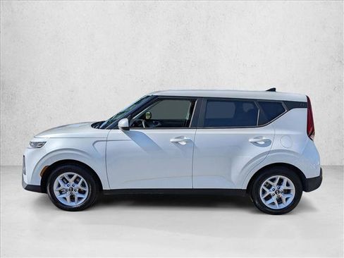 Used 2020 Kia Soul S FWD image 8