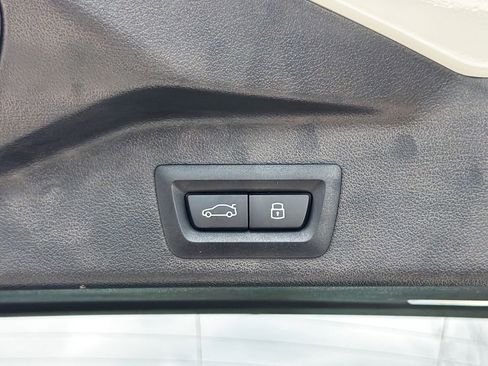 Used 2025 BMW X5 xDrive40i w/ Climate Comfort Package image 13