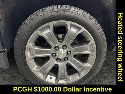 Used 2018 Chevrolet Silverado 1500 High Country image 24