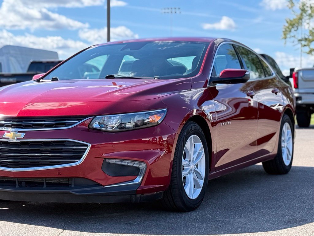 Used 2018 Chevrolet Malibu LT w/ Driver Confidence Package FWD image 37