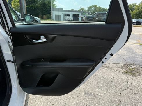 Used 2021 Kia Forte GT-Line FWD image 15
