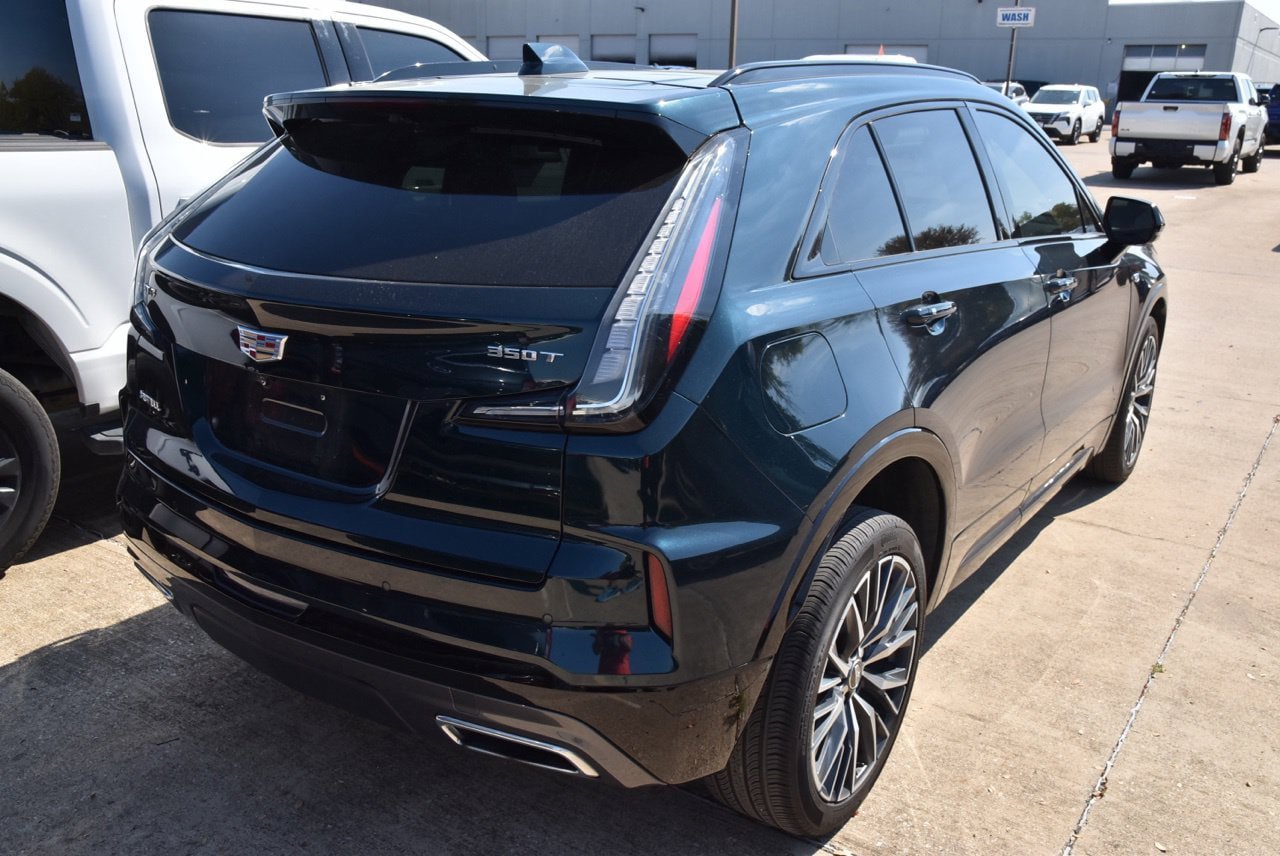 Used 2024 Cadillac XT4 Sport FWD image 6