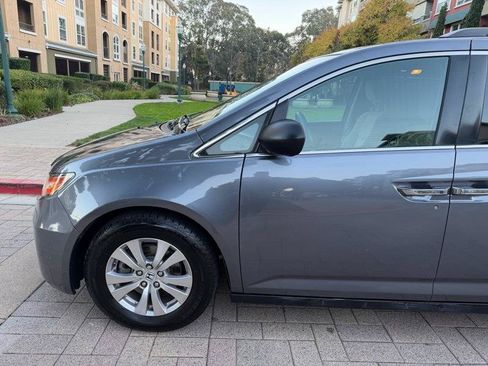Used 2016 Honda Odyssey SE image 23