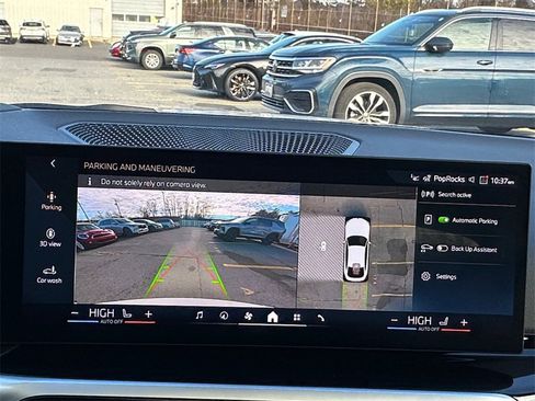 Used 2024 BMW i4 eDrive40 w/ Premium Package image 16