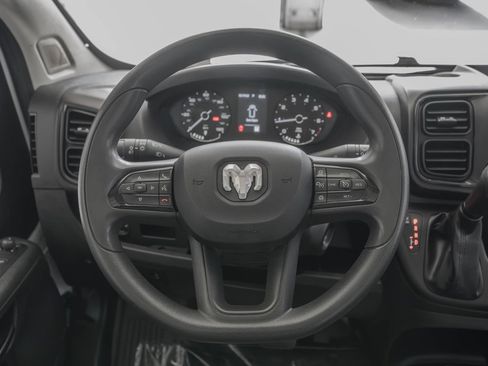 Used 2025 RAM ProMaster 2500 w/ Convenience Group FWD image 9