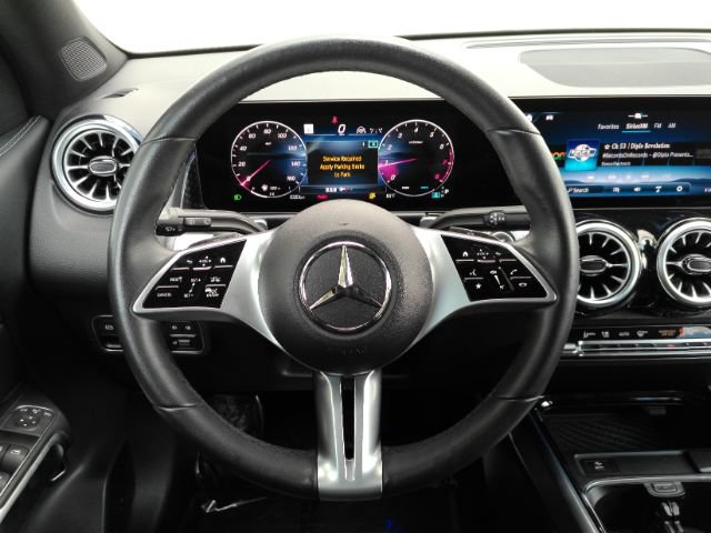 Used 2024 Mercedes-Benz GLB 250 w/ Driver Assistance Package image 35