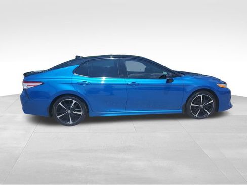 Used 2020 Toyota Camry XSE w/ Navigation Package FWD image 3