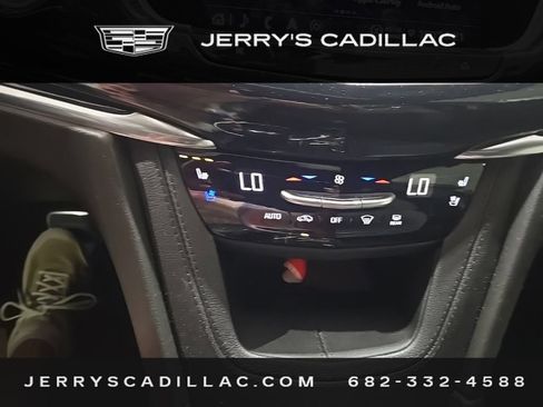 Used 2024 Cadillac XT6 Sport w/ Technology Package AWD/4WD image 14