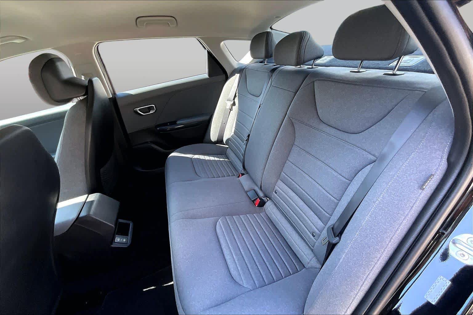 Used 2025 Kia K4 EX FWD image 18