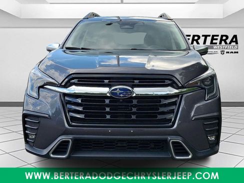 Used 2023 Subaru Ascent Touring AWD/4WD image 2