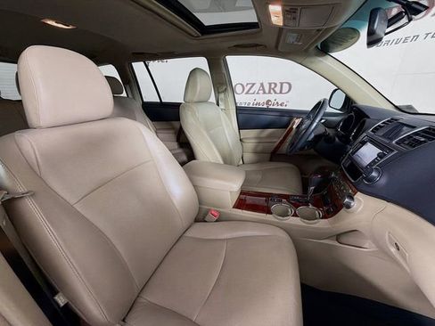 Used 2013 Toyota Highlander Limited FWD image 36