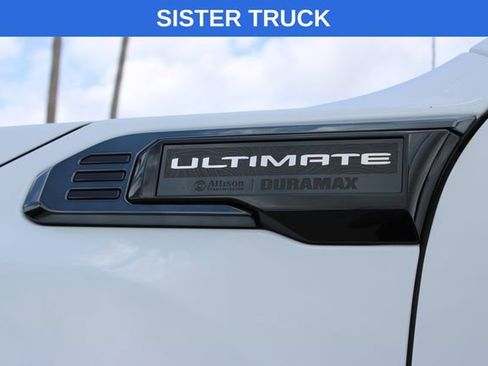 Used 2024 GMC Sierra 3500 Denali Ultimate AWD/4WD image 18
