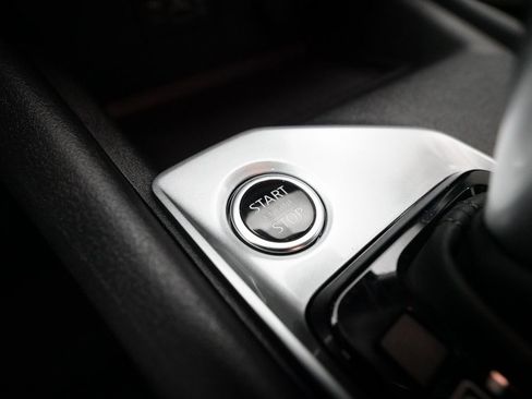 Certified 2025 Nissan Altima 2.5 SV image 30