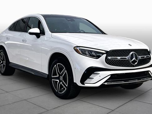 Certified 2025 Mercedes-Benz GLC 300 4MATIC w/ AMG Line image 3