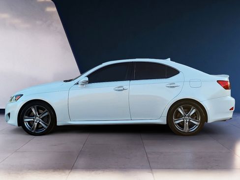 Used 2012 Lexus IS 350 image 2