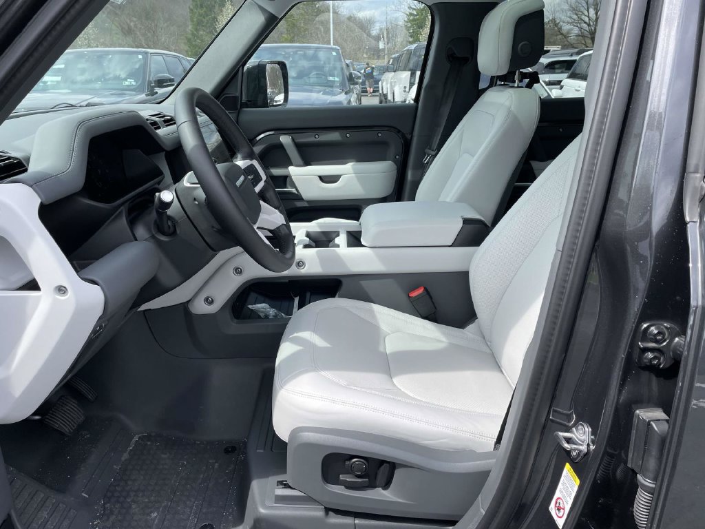 New 2026 Land Rover Defender 110 S AWD/4WD image 14