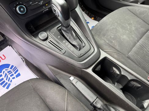 Used 2016 Ford Focus SE image 17