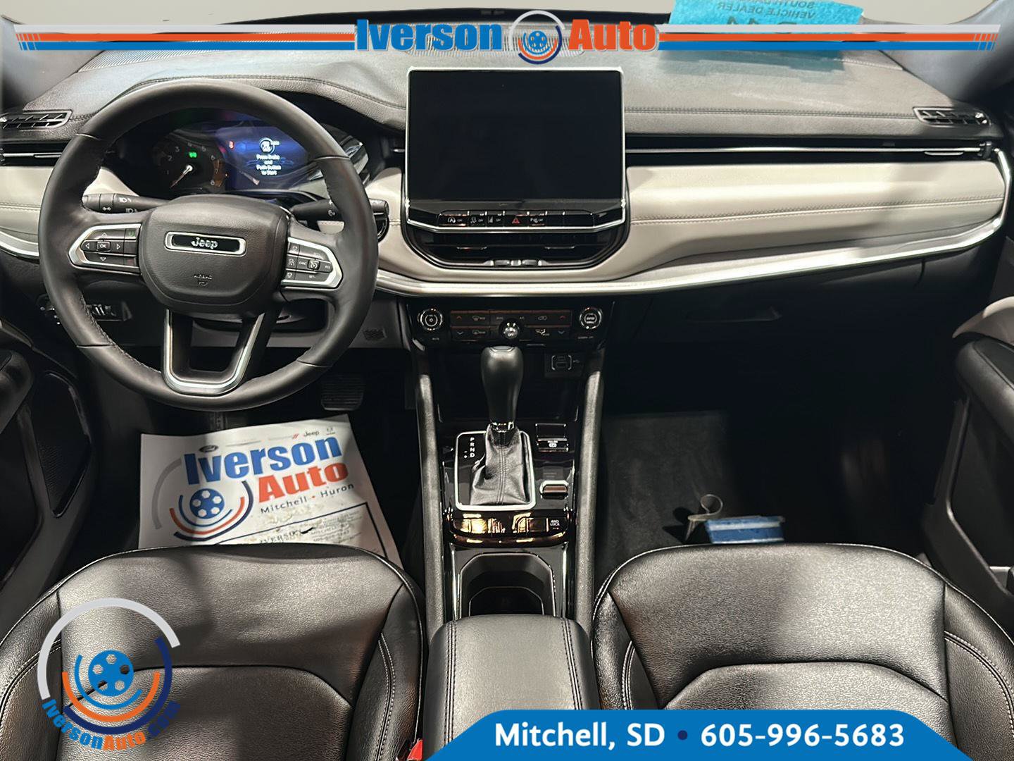 Used 2025 Jeep Compass Limited AWD/4WD image 24