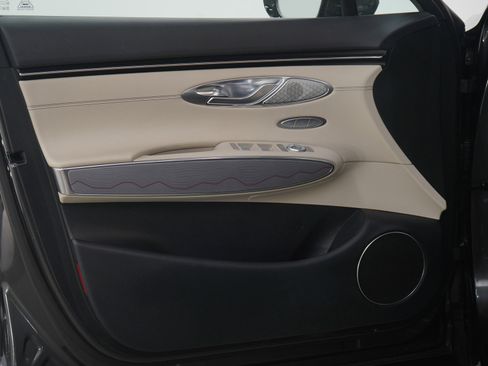 Used 2024 Genesis GV70 2.5T Advanced w/ Advanced Package image 23