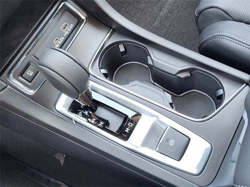 New 2025 Subaru Ascent Limited image 16