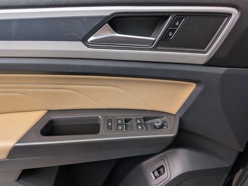 Used 2023 Volkswagen Atlas Cross Sport SE image 15