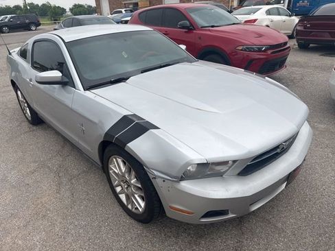 Used 2012 Ford Mustang Premium RWD image 3