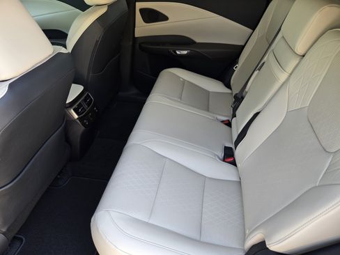 New 2026 Lexus RX 350h AWD/4WD image 17