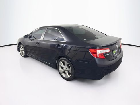 Used 2014 Toyota Camry SE FWD image 5