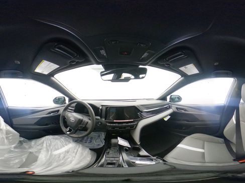 New 2026 Toyota Camry SE FWD image 33