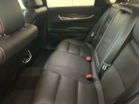 Used 2018 Cadillac XTS Luxury image 11