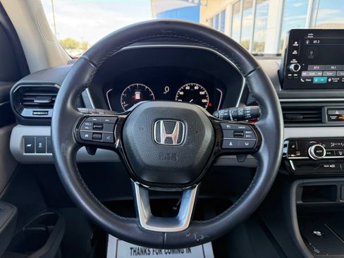 Certified 2025 Honda Pilot EX-L image 17