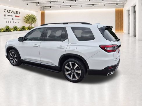 Used 2024 Honda Pilot Elite image 9