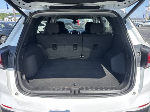 Used 2024 Chevrolet Equinox LT AWD/4WD image 13