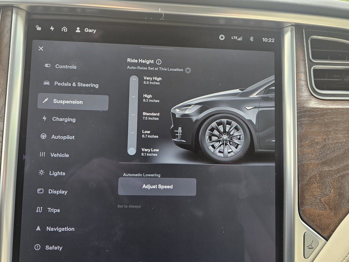 Used 2017 Tesla Model X 100D AWD/4WD image 17