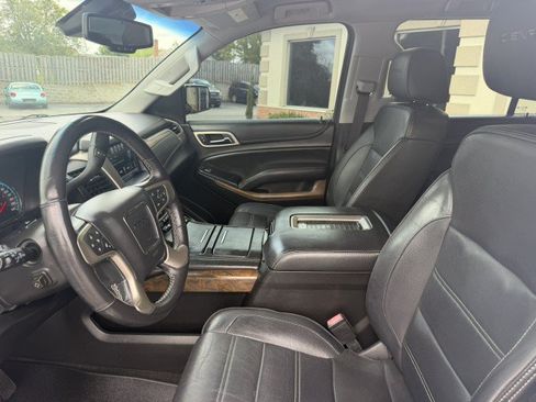 Used 2018 GMC Yukon XL Denali RWD image 6