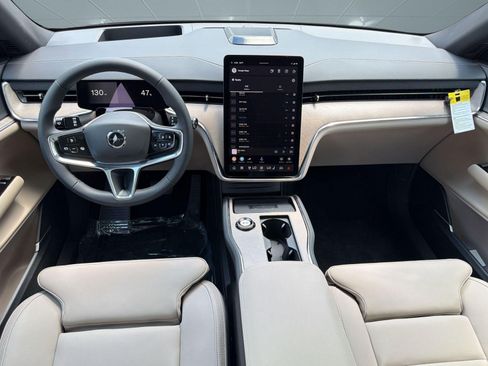 New 2026 Volvo EX90 Plus AWD/4WD image 16