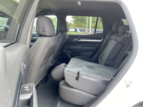 Used 2025 GMC Terrain Elevation AWD/4WD image 31