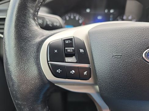 Used 2021 Ford Explorer XLT w/ Equipment Group 202A RWD image 20