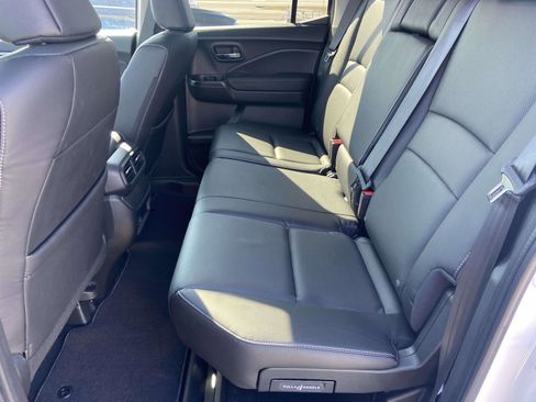 Used 2025 Honda Ridgeline RTL image 11