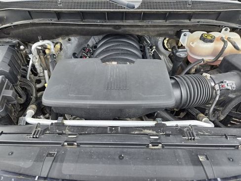 Used 2021 Chevrolet Tahoe Z71 w/ Rear Media and Nav Package image 35