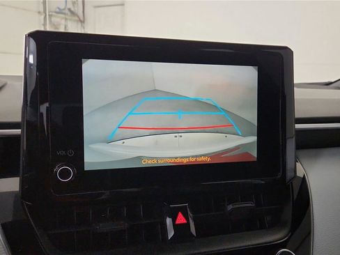 Used 2024 Toyota Corolla SE image 27