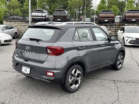 New 2025 Hyundai Venue Limited image 7