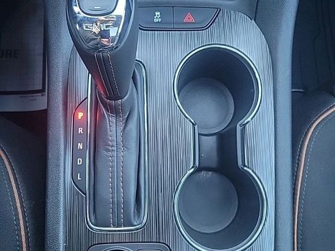 Used 2018 GMC Acadia SLE w/ Driver Alert Package I image 10