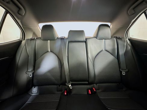 Used 2024 Toyota Camry SE image 29