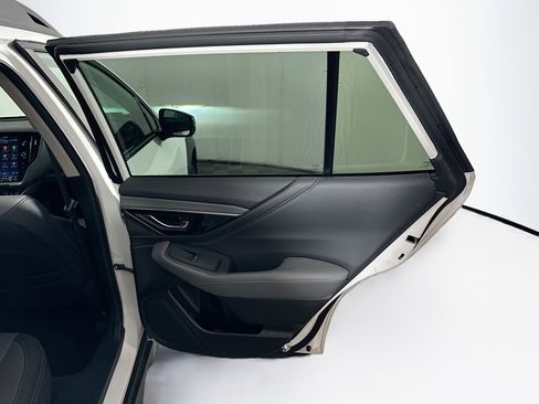Used 2025 Subaru Outback Onyx Edition image 29