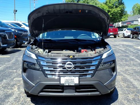 Used 2024 Nissan Rogue S FWD image 32