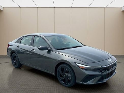 New 2026 Hyundai Elantra Sport FWD image 2