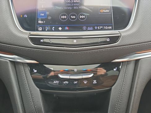 Used 2020 Cadillac XT5 Premium Luxury w/ LPO, Floor Liner Package image 20