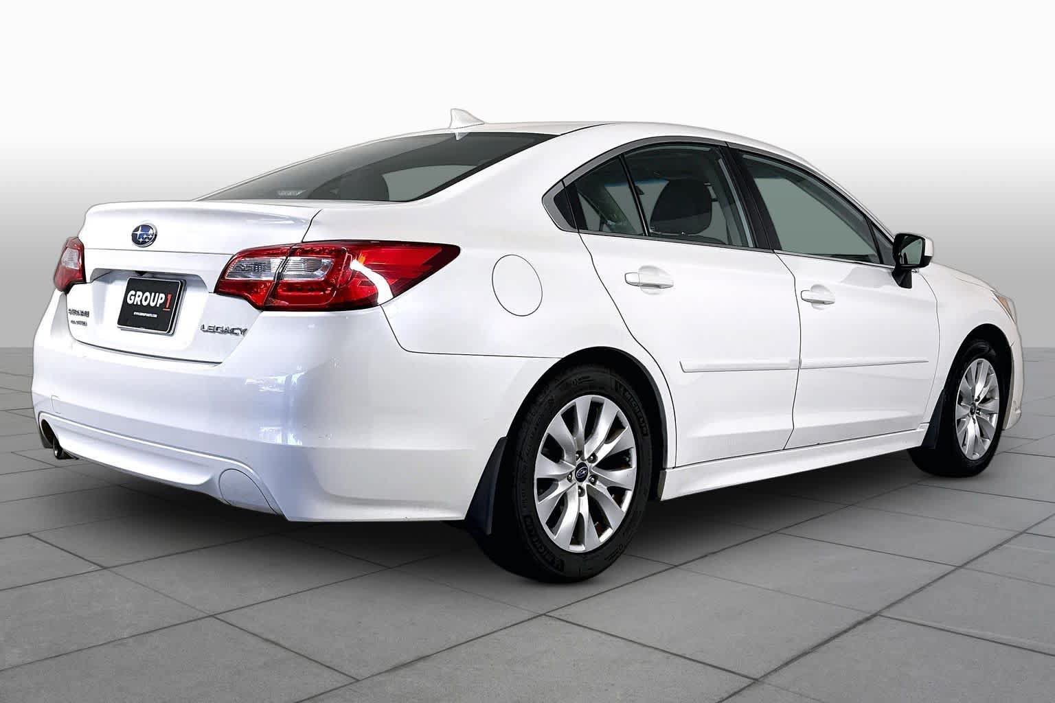 Used 2016 Subaru Legacy 2.5i Premium w/ Moonroof Package AWD/4WD image 12