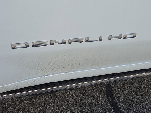 New 2026 GMC Sierra 3500 Denali AWD/4WD image 8